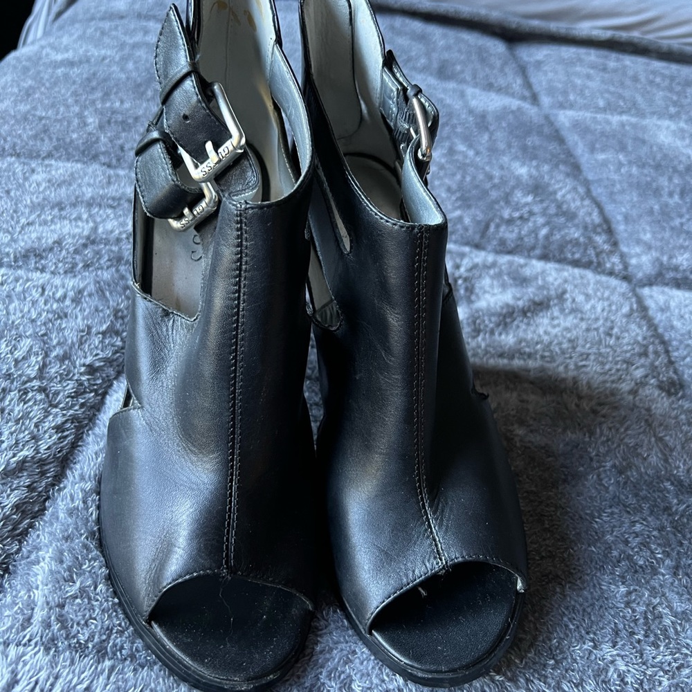 Guess black peep toe heeled bootie, size 7 1/2